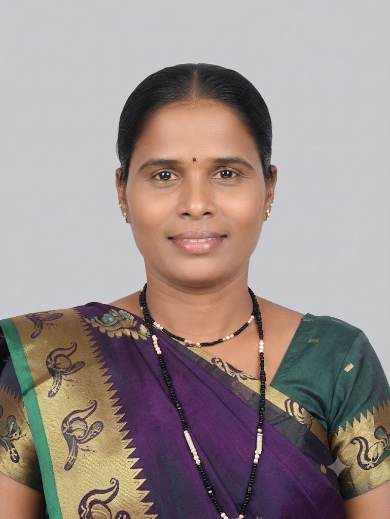 Gajra bai giratker - Part time Cook and Baby Sitter in Kandivali West in Mumbai